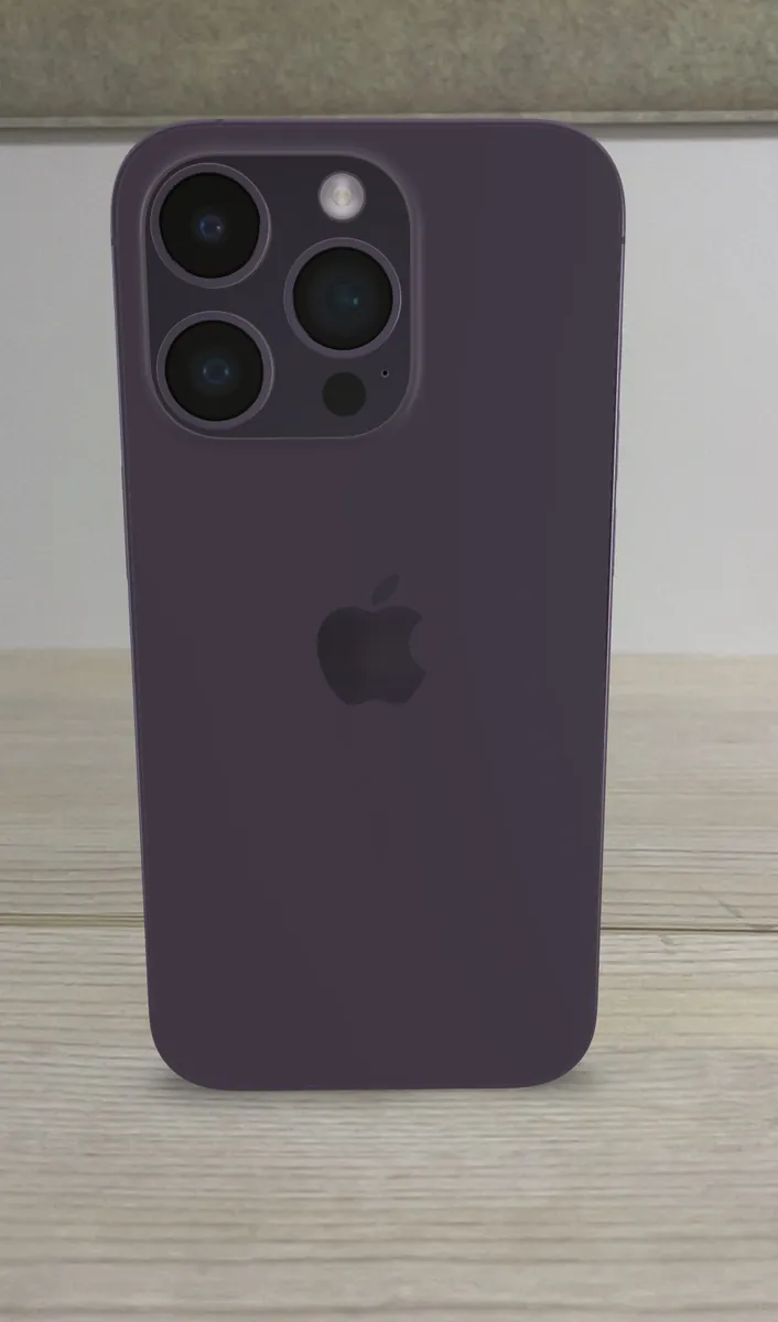 Parte trasera de un iPhone 14 Pro morado oscuro